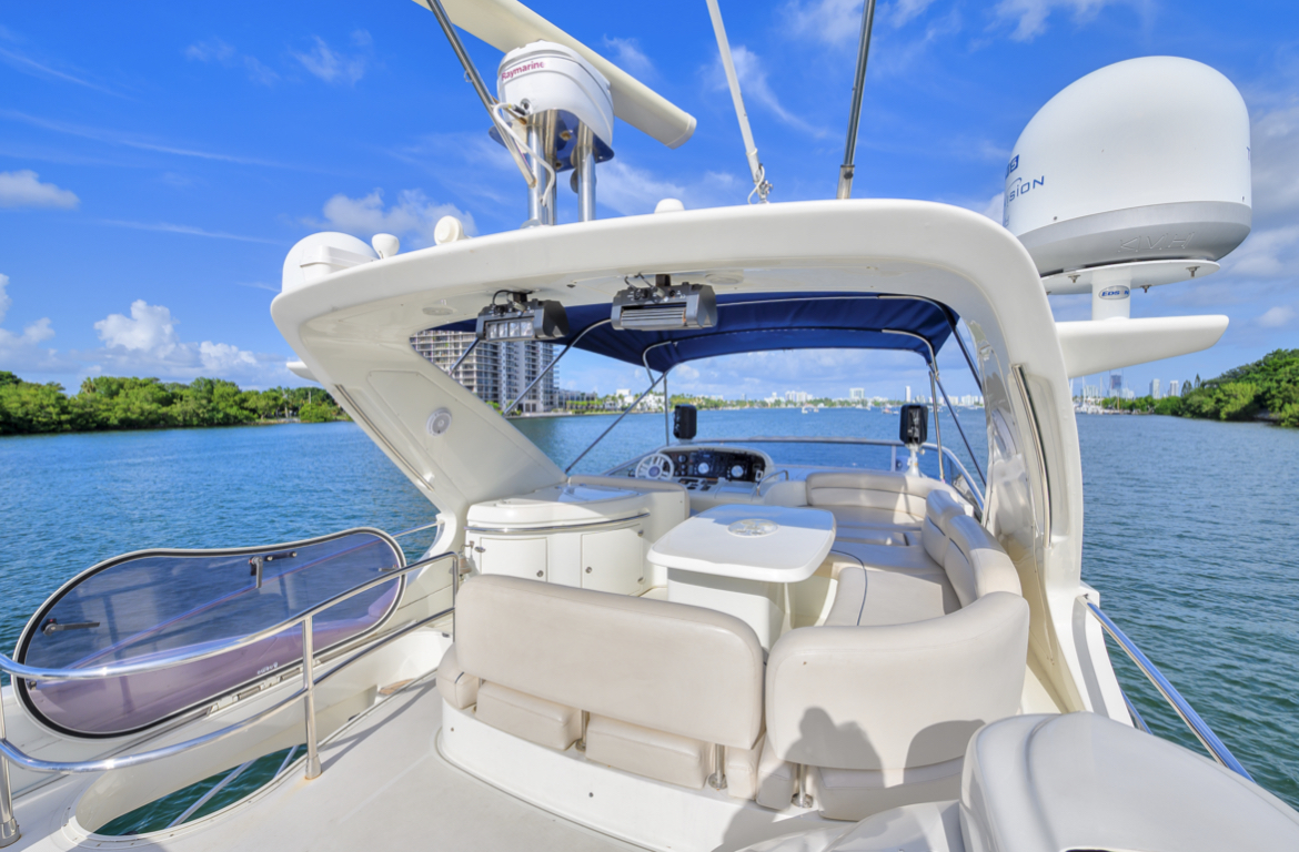 AZIMUT FLYBRIDGE DOLCE VITA II 70FT