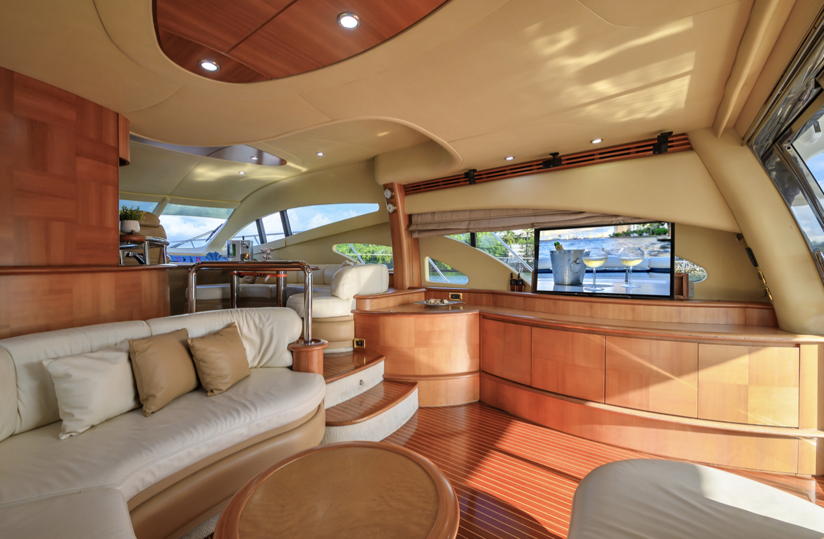 AZIMUT FLYBRIDGE DOLCE VITA II 70FT