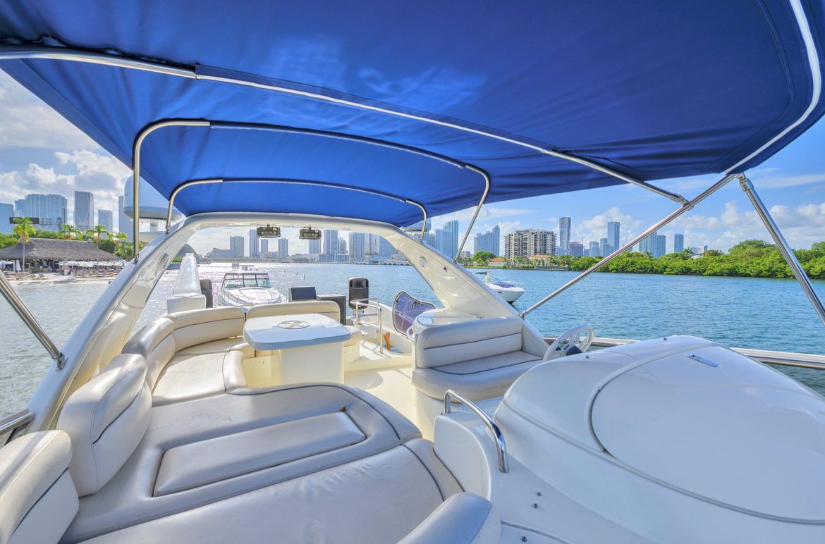 AZIMUT FLYBRIDGE DOLCE VITA II 70FT