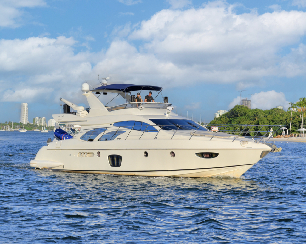 AZIMUT FLYBRIDGE DOLCE VITA II 70FT