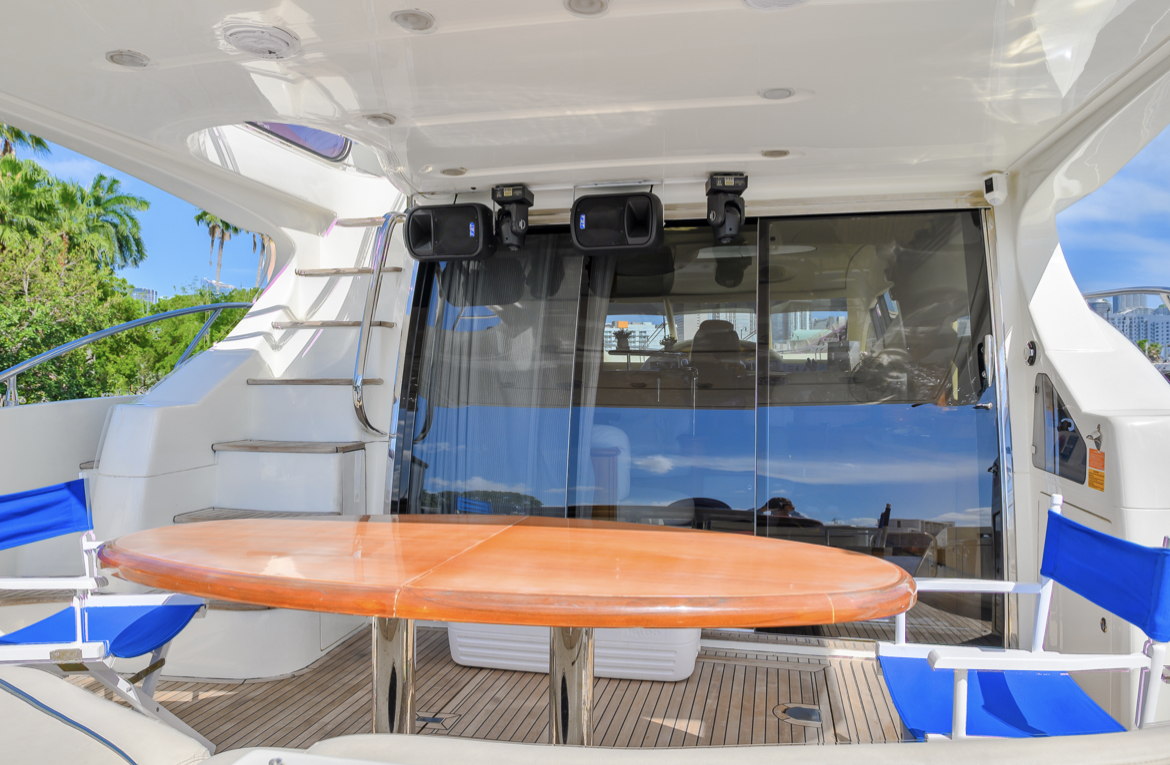 AZIMUT FLYBRIDGE DOLCE VITA II 70FT
