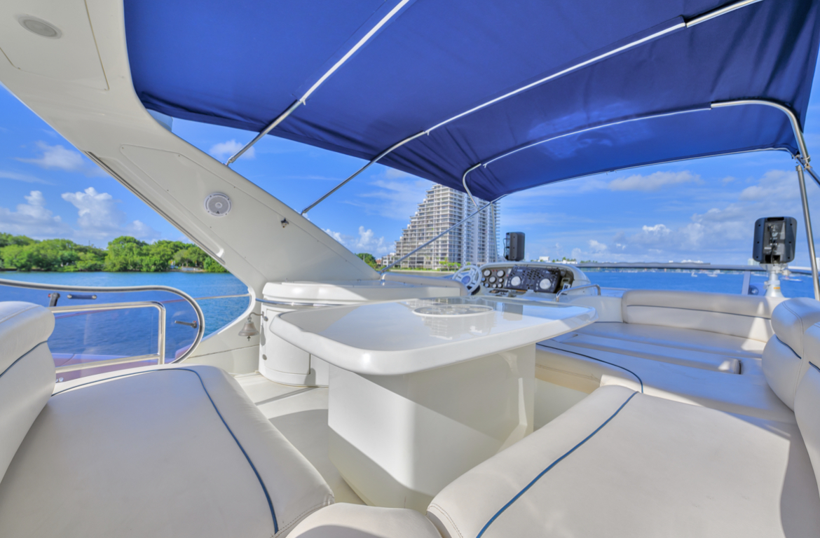 AZIMUT FLYBRIDGE DOLCE VITA II 70FT
